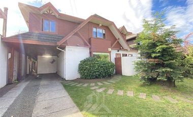 Casa en Arriendo en COD38715 Barrio Ingles - Colegio Green House