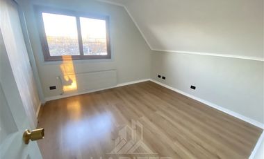 Casa en Arriendo en COD38715 Barrio Ingles - Colegio Green House