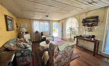 Casa en Venta en Calle 2 1/2 Poniente # 704 Talca Villa Los Condores Talca