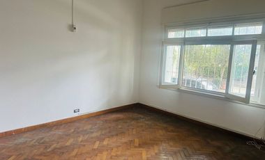 VILLA URQUIZA  PH TRES AMB  FTE  PATIO APTO  CRED