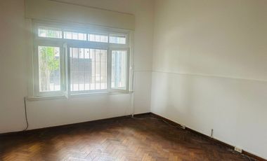 VILLA URQUIZA  PH TRES AMB  FTE  PATIO APTO  CRED