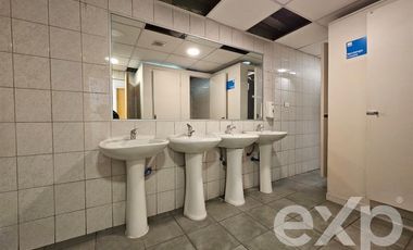 Oficina en Arriendo en Entre el MUT y el Metro El Golf