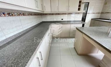 Casa en Venta en Montecarlo con Del Atardecer