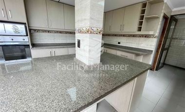 Casa en Arriendo en Montecarlo con Del Atardecer