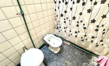 VENTA PH 4 AMB SIN EXPENSAS FLORES