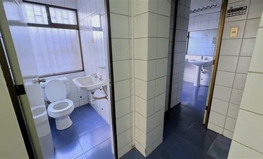 Oficina en Arriendo en Avenida Providencia / Andrés de Fuenzalida