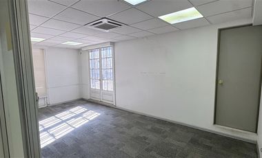 Oficina en Arriendo en Avenida Providencia / Andrés de Fuenzalida