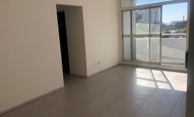 Depto 3 Amb con balcon en alquiler en Avellaneda