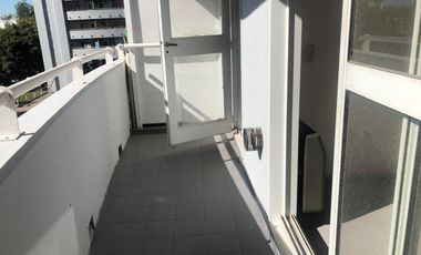 Depto 3 Amb con balcon en alquiler en Avellaneda
