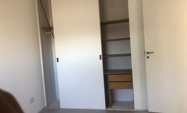 Depto 3 Amb con balcon en alquiler en Avellaneda