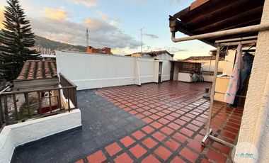 Casa en Arriendo Ubicado en Itagüí Codigo 10942