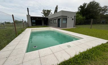 Casa de 3 habitaciones en Fincas de Ibarlucea