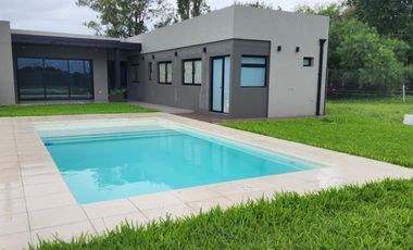 Casa de 3 habitaciones en Fincas de Ibarlucea