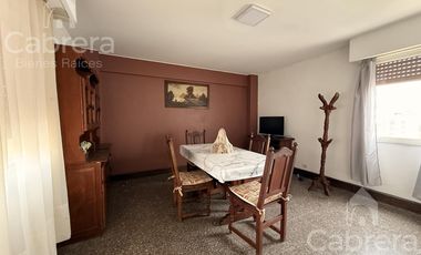 Venta de departamento de 3/4  dormitorios en La Plata