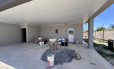 VENTA CASA EN SAN SEBASTIAN AREA 5 - 5 AMBIENTES