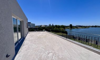 VENTA CASA EN SAN SEBASTIAN AREA 5 - 5 AMBIENTES