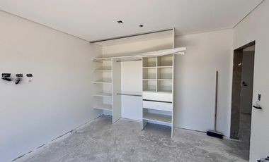 VENTA CASA EN SAN SEBASTIAN AREA 5 - 5 AMBIENTES