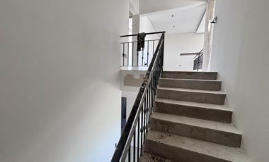 VENTA CASA EN SAN SEBASTIAN AREA 5 - 5 AMBIENTES