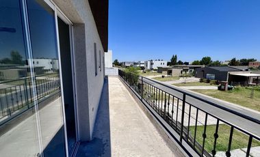 VENTA CASA EN SAN SEBASTIAN AREA 5 - 5 AMBIENTES