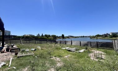 VENTA CASA EN SAN SEBASTIAN AREA 5 - 5 AMBIENTES