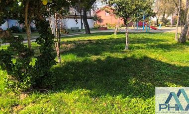 Casa en venta c/ estacionamiento en Vicente Valdés