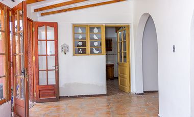 CASA EN ARRIENDO MACHALI 4 DORMITORIOS 2 BAÑOS