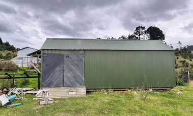 TERRENO CON CASA Y ACCESO AL RÍO EN CHILOÉ