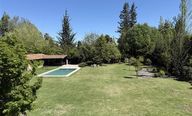 Casa en Arriendo en Los Aledaños Club de Golf Los Lirios, Pc 1