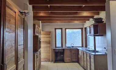 Casa en Arriendo en Condominio Pie de Mauco