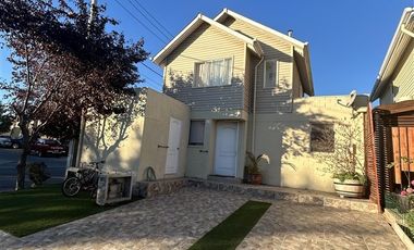 Casa en Venta en Avenida Víctor Troncoso Muñoz