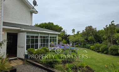 Amplia Casa en Santa María