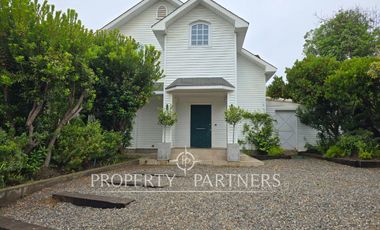 Amplia Casa en Santa María