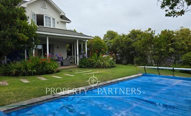 Amplia Casa en Santa María