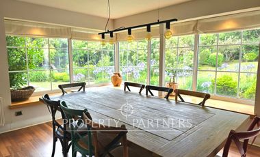 Amplia Casa en Santa María