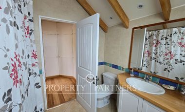 Amplia Casa en Santa María