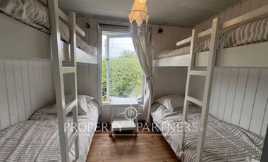 Casa cercana a Parroquia Santo Domingo