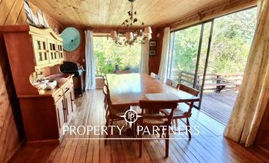 Casa con espectacular vista y 90 mts de orilla de lago Panguipulli