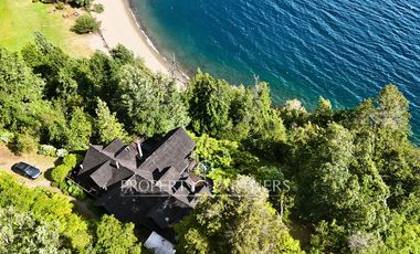 Casa con espectacular vista y 90 mts de orilla de lago Panguipulli