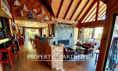 Casa con espectacular vista y 90 mts de orilla de lago Panguipulli