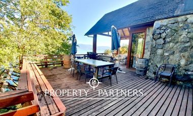 Casa con espectacular vista y 90 mts de orilla de lago Panguipulli