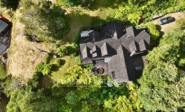 Casa con espectacular vista y 90 mts de orilla de lago Panguipulli