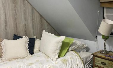 Casa con eficiencia energética en seguro Condominio Alto Macul , La Florida.