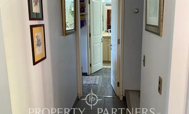 Casa con eficiencia energética en seguro Condominio Alto Macul , La Florida.