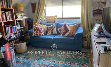 Casa con eficiencia energética en seguro Condominio Alto Macul , La Florida.