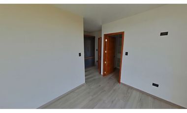 Arquitectura Única: Casa Industrial 4D/4B