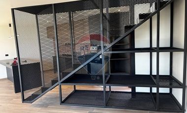 Arquitectura Única: Casa Industrial 4D/4B