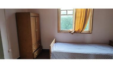 Arriendo casa en Cerro Alegre, 6 habitaciones