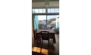 Arriendo casa en Cerro Alegre, 6 habitaciones