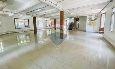 ARRIENDO OFICINA - BOSQUE PROVID