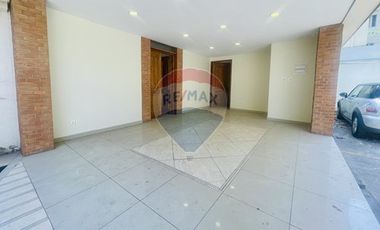 ARRIENDO OFICINA - BOSQUE PROVID